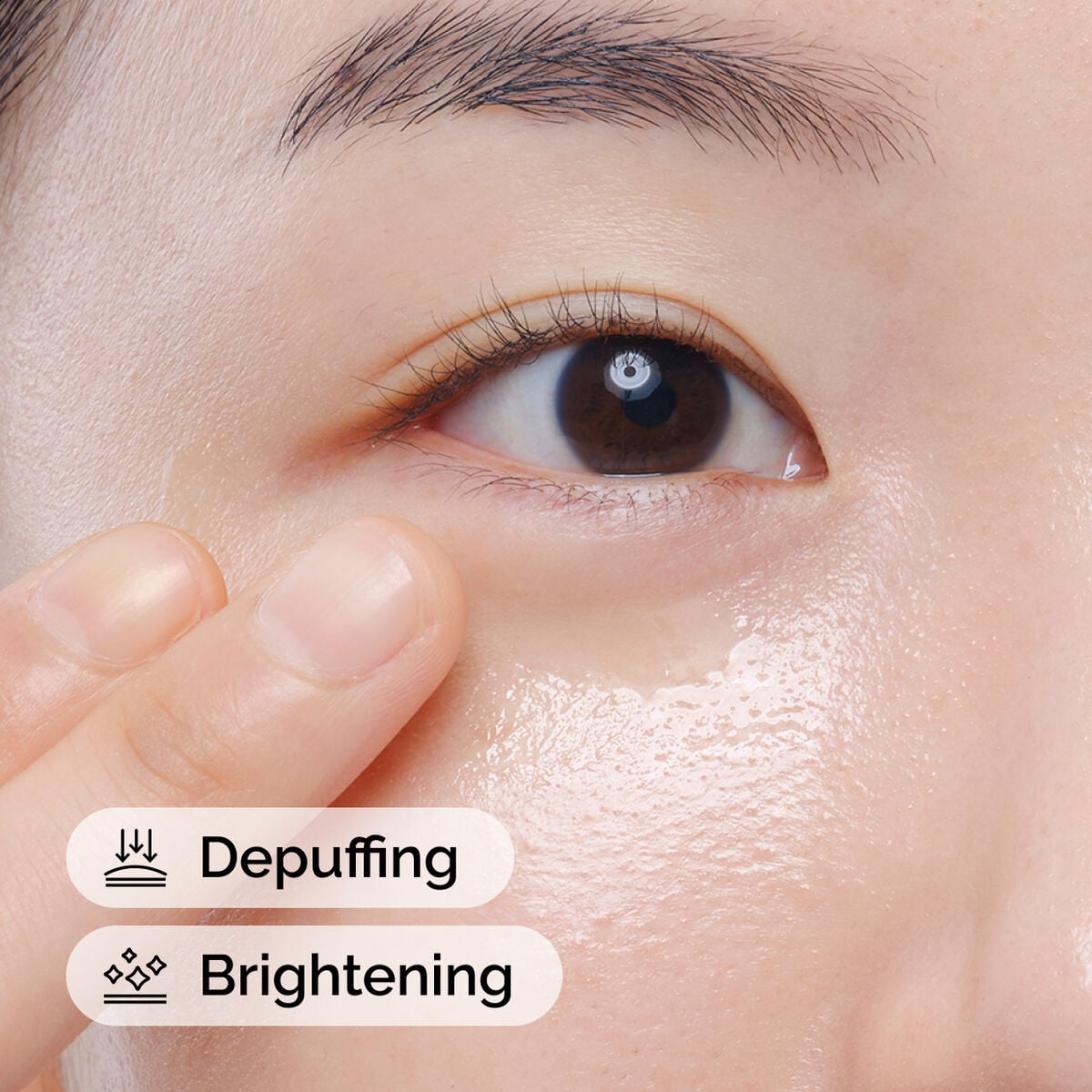 caffeine-solution-5-egcg-eye-serum-y5 ord-caffeine-solution-egcg-model-application-with-benefits.jpg